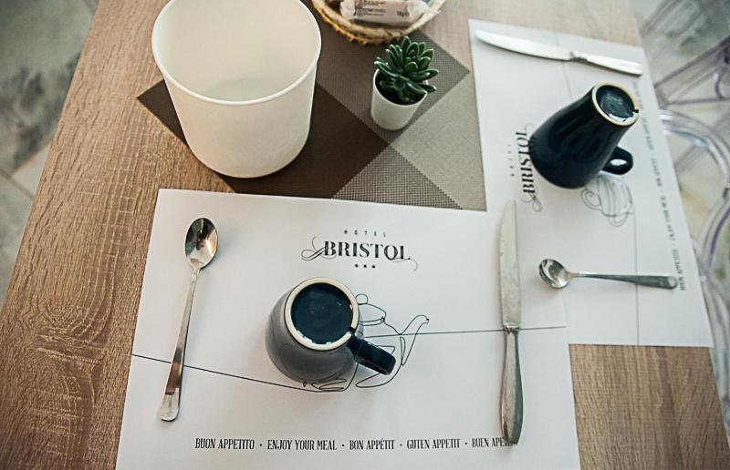 Hotel Bristol トリエステ エクステリア 写真
