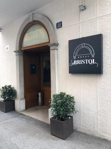 Hotel Bristol トリエステ エクステリア 写真